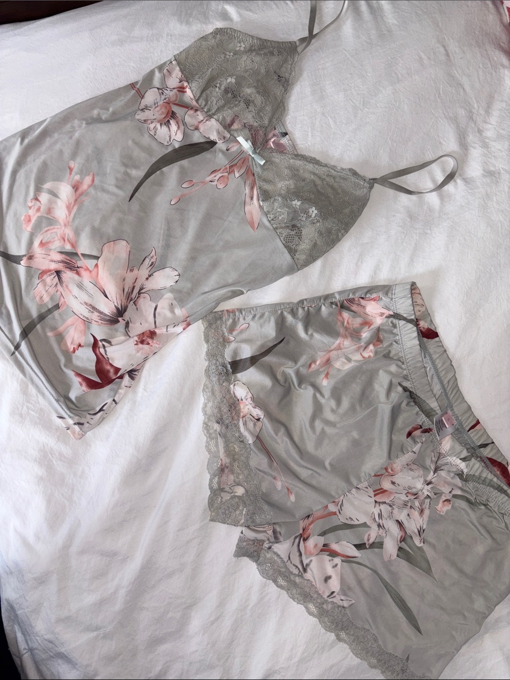 Floral Lace-Trim Satin Chemise & Short Set - Gray with Pink Floral